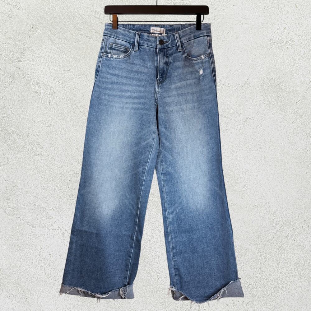 Oneso Los Angeles Wide Leg Raw Hem Jeans Size 28 Medium Wash Distressed